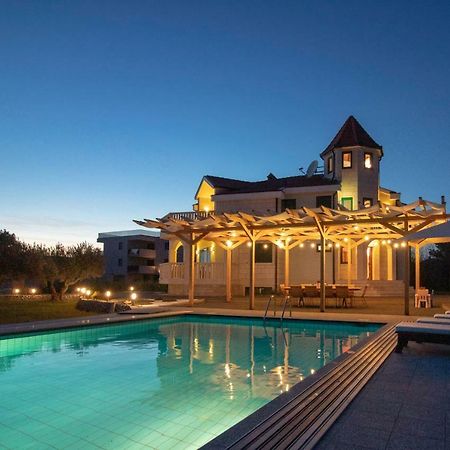 Villa Dream Srima Exterior photo