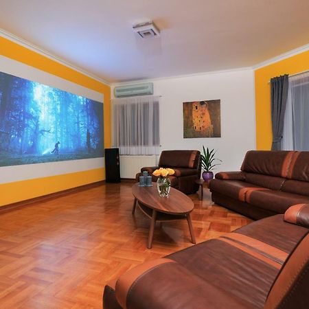 Villa Dream Srima Exterior photo