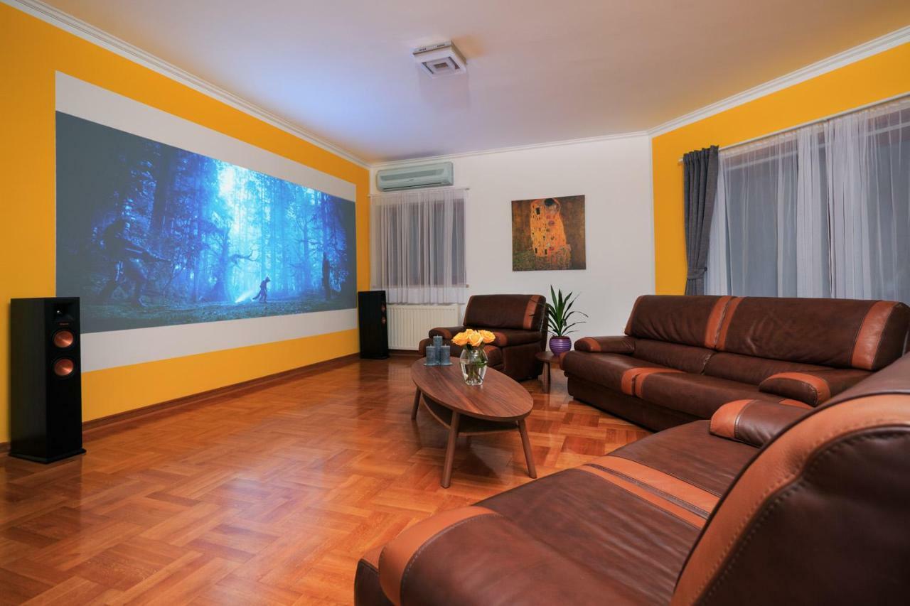 Villa Dream Srima Exterior photo